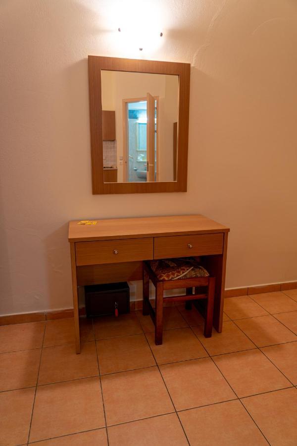 Angela Studios Pefkos Pefki Dış mekan fotoğraf